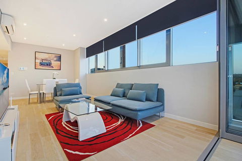 Brand New 3 Bedrooms Apt With Waterfront View - New South Wales Tourism  13