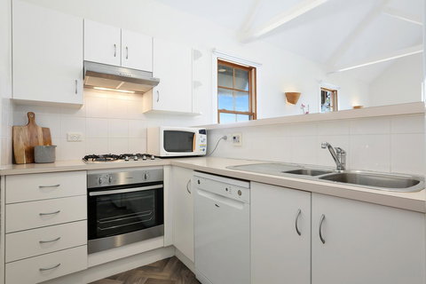 Bellevue Accommodation - New South Wales Tourism  1