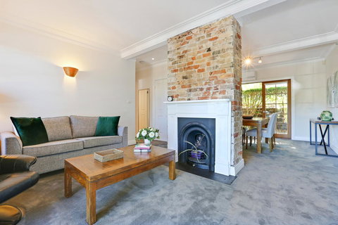 Bellevue Accommodation - New South Wales Tourism  11