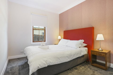 Bellevue Accommodation - New South Wales Tourism  5