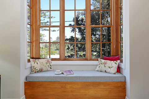 Bellevue Accommodation - New South Wales Tourism  15