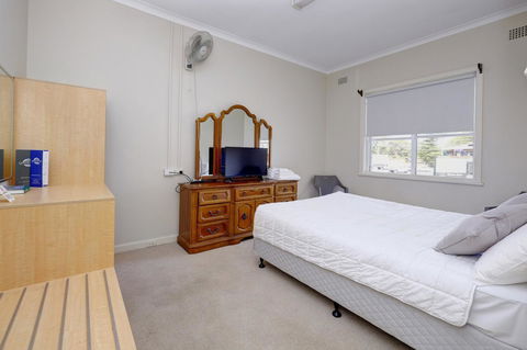 Lakes And Ocean Hotel Forster - New South Wales Tourism  3