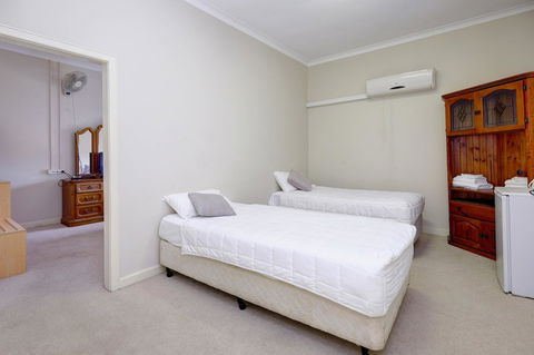 Lakes And Ocean Hotel Forster - New South Wales Tourism  4