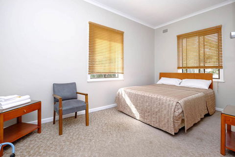 Lakes And Ocean Hotel Forster - New South Wales Tourism  8