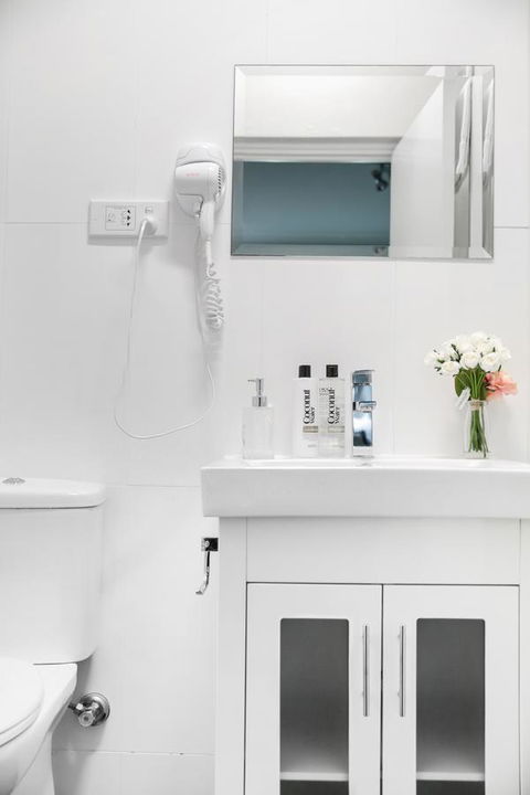 Airport Hotel Sydney - New South Wales Tourism  14