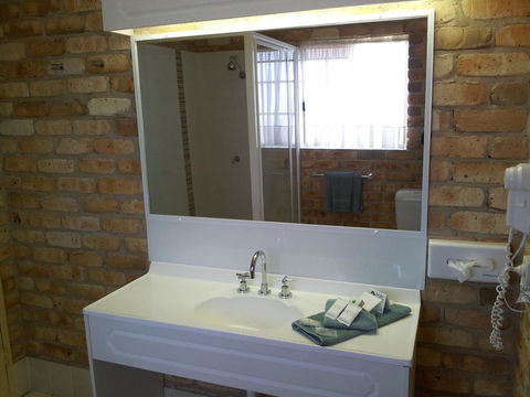 Mollymook Surfbeach Motel & Apartments - New South Wales Tourism  20