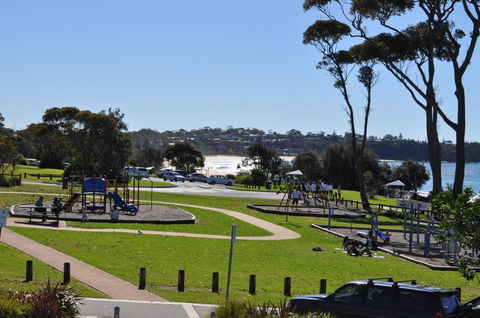 Mollymook Surfbeach Motel & Apartments - New South Wales Tourism  15