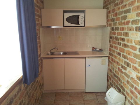 Mollymook Surfbeach Motel & Apartments - New South Wales Tourism  34
