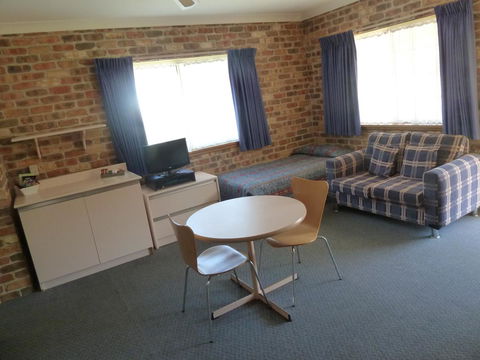 Mollymook Surfbeach Motel & Apartments - New South Wales Tourism  25