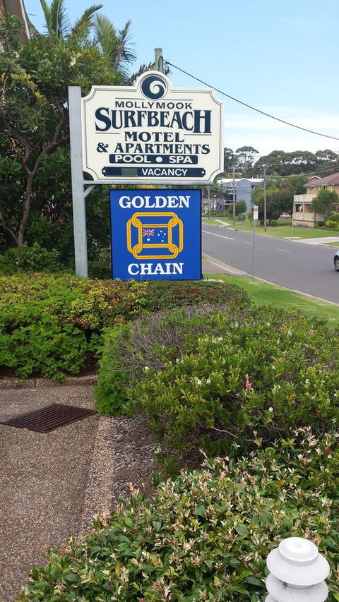 Mollymook Surfbeach Motel & Apartments - New South Wales Tourism  7
