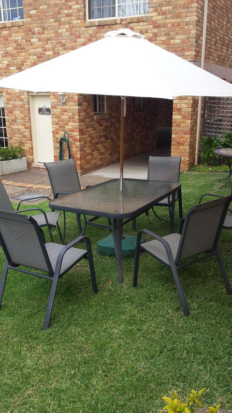 Mollymook Surfbeach Motel & Apartments - New South Wales Tourism  11