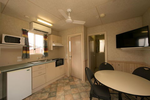 Crestview Tourist Park - New South Wales Tourism  17