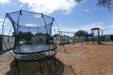 Crestview Tourist Park - New South Wales Tourism  4