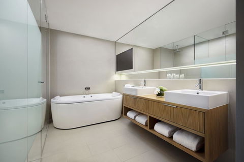 Four Points By Sheraton Sydney, Central Park - New South Wales Tourism  24