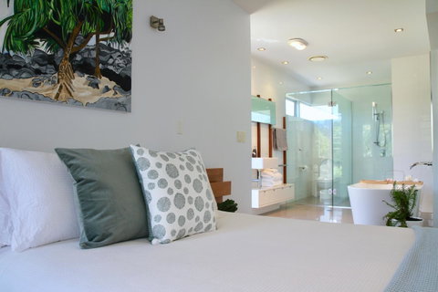Casuarina Beachfront House - Hostie Properties - New South Wales Tourism  9
