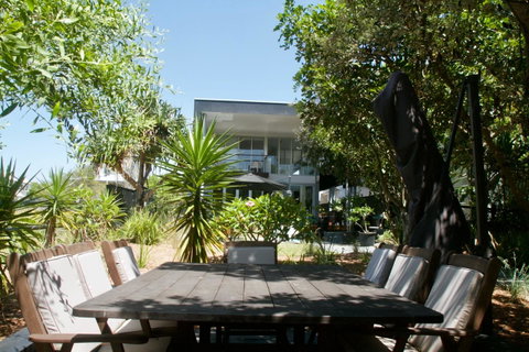 Casuarina Beachfront House - Hostie Properties - New South Wales Tourism  14