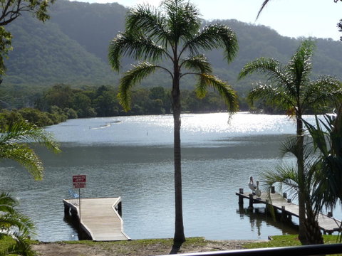 Pelican H2O One & Two Bedroom Apartments - New South Wales Tourism  2
