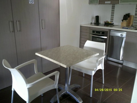 Pelican H2O One & Two Bedroom Apartments - New South Wales Tourism  34