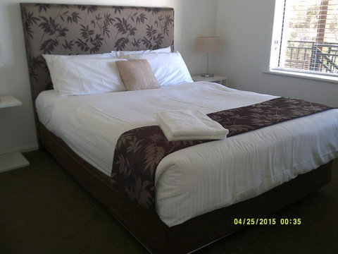 Pelican H2O One & Two Bedroom Apartments - New South Wales Tourism  37