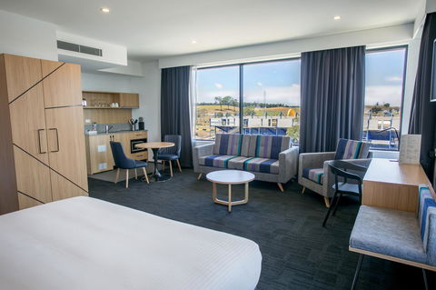 Alpha Hotel Eastern Creek - New South Wales Tourism  35