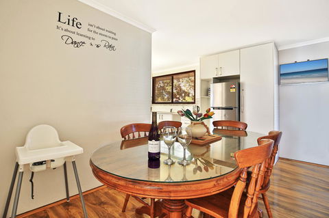 Sandy Toes Beach House Jervis Bay - 2min To Beach - New South Wales Tourism  11