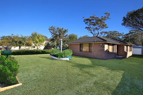 Sandy Toes Beach House Jervis Bay - 2min To Beach - New South Wales Tourism  13