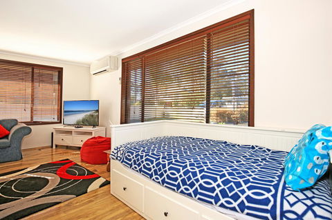 Sandy Toes Beach House Jervis Bay - 2min To Beach - New South Wales Tourism  4
