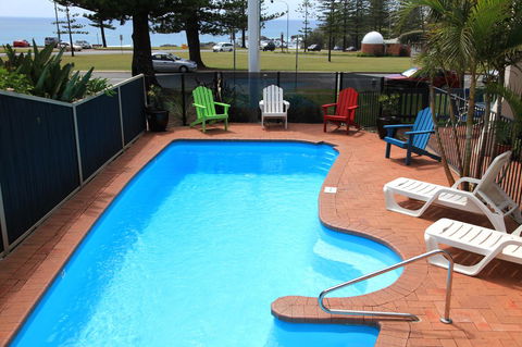 Beach House Holiday Apartments - New South Wales Tourism  18