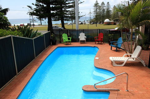 Beach House Holiday Apartments - New South Wales Tourism  2