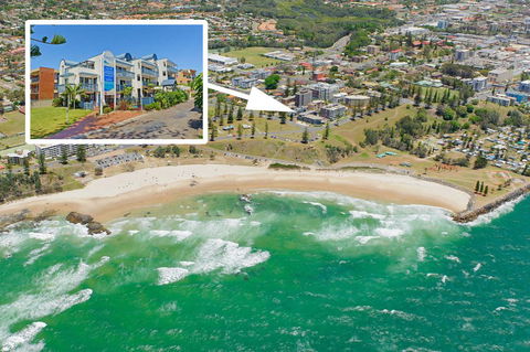 Beach House Holiday Apartments - New South Wales Tourism  17