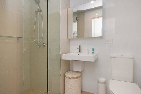 Arena Luxury Beachfront Apartment - New South Wales Tourism  42