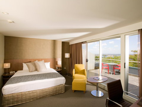 Hotel Urban St Leonards - New South Wales Tourism  7