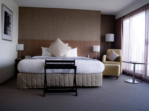 Hotel Urban St Leonards - New South Wales Tourism  9