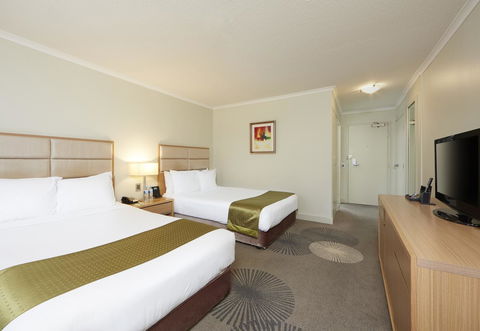 Holiday Inn Parramatta, An IHG Hotel - New South Wales Tourism  2