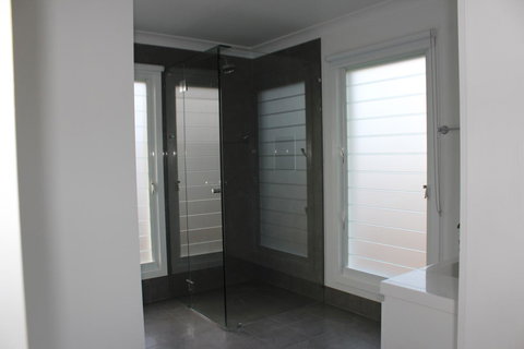 Red Waratah - New South Wales Tourism  15