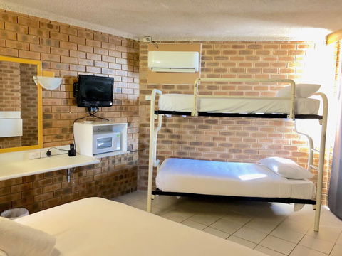 Marco Polo Motor Inn Sydney - New South Wales Tourism  17