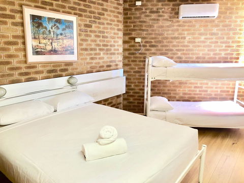Marco Polo Motor Inn Sydney - New South Wales Tourism  8