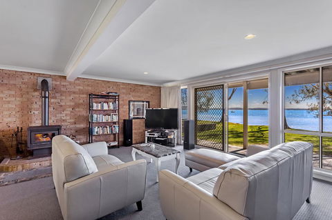Foreshore Drive, 123, Sandranch - New South Wales Tourism  1