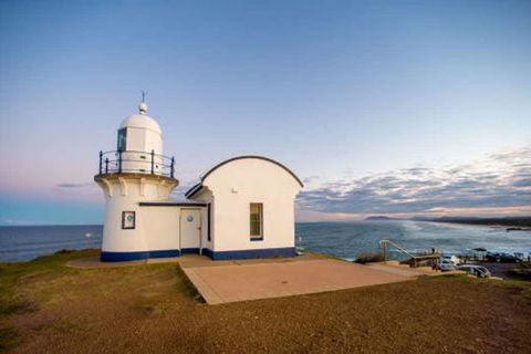 Twin Palms Holiday House At Lighthouse - New South Wales Tourism  14