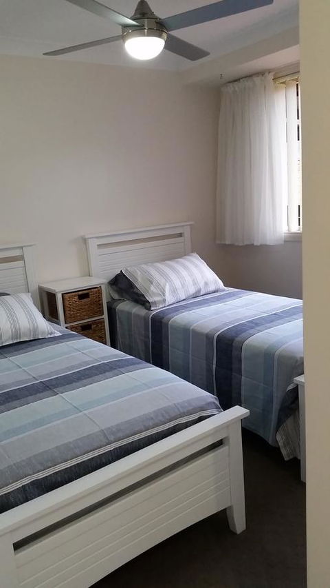 Twin Palms Holiday House At Lighthouse - New South Wales Tourism  10