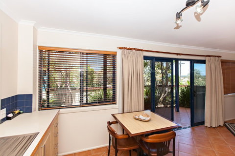 Coast Yamba - Adults Only - New South Wales Tourism  32