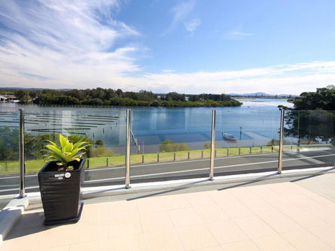 Regatta 13 - New South Wales Tourism  1