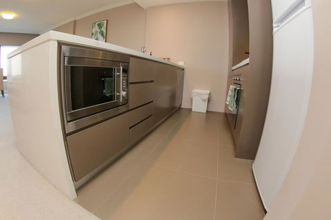Olympic Park Sunshine 2 Bedrooms Apts With Private Parking - New South Wales Tourism  8