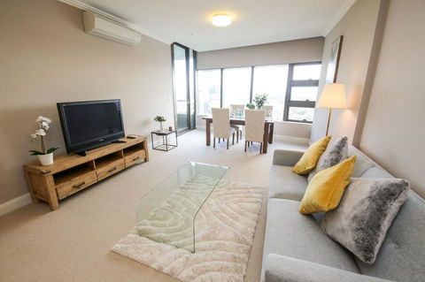 Olympic Park Sunshine 2 Bedrooms Apts With Private Parking - New South Wales Tourism  13