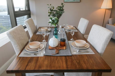 Olympic Park Sunshine 2 Bedrooms Apts With Private Parking - New South Wales Tourism  11