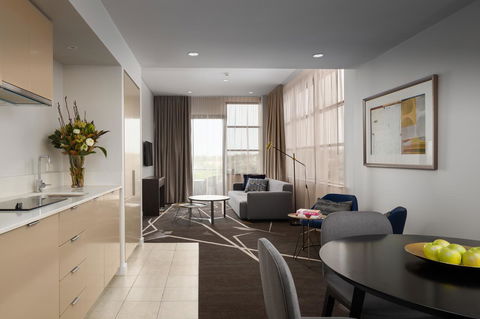 Rydges Campbelltown - New South Wales Tourism  13