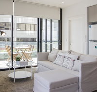 Cozy apartment with harbour bridge view in Bondi - New South Wales Tourism 