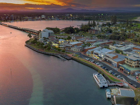 Centrepoint 10 - New South Wales Tourism  5