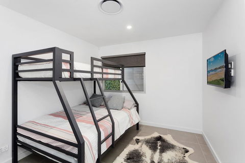 Modern Guest House - New South Wales Tourism  0