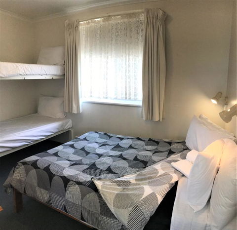 Kon Tiki Apartments - New South Wales Tourism  6